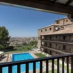 De 4*