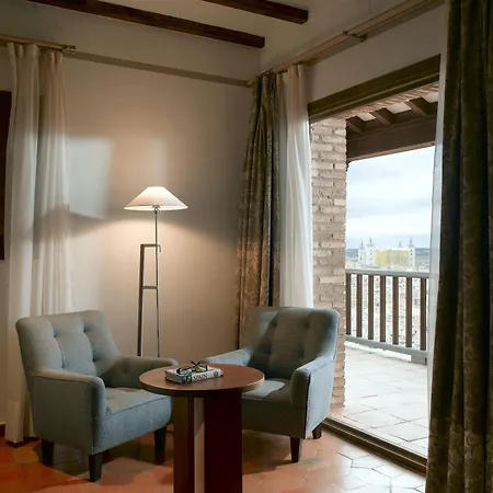Hotell De 4*