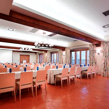 De Hotell 4*